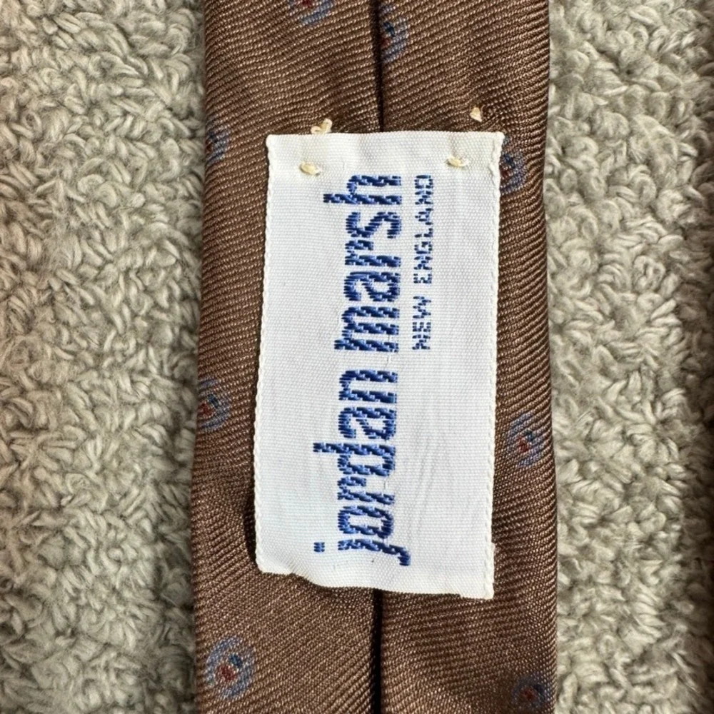 G. Brooke Jordan Marsh Mens Silk Tie Brown Medallion Hand Sewn Vintage Pattern